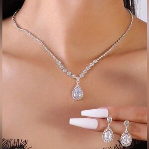 Cubic Zirconia Water-Drop DecorJewelry Set
